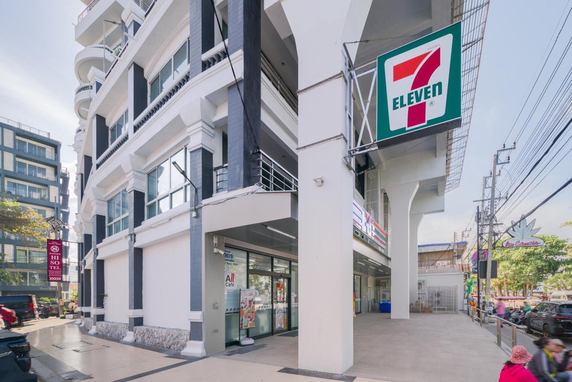 Jomtien Hisotel Exterior photo