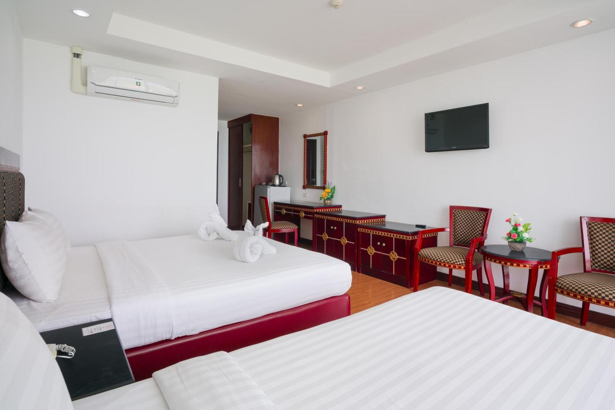 Jomtien Hisotel Room photo